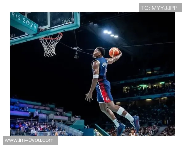 爱德华兹坦言球队战术常被忽视头铁行为让比赛变得复杂