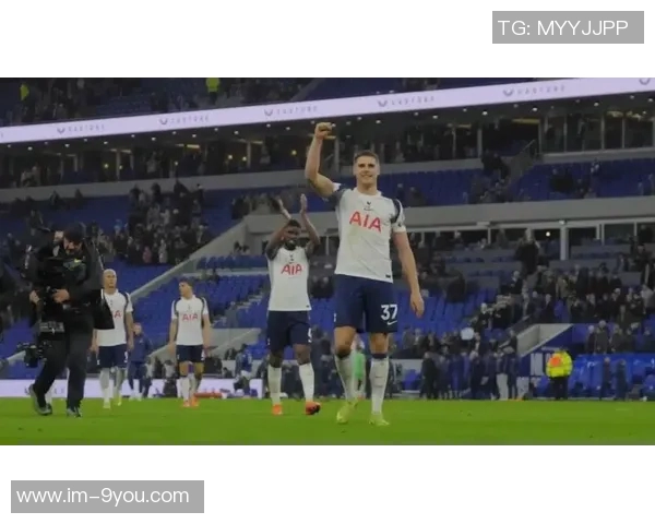 热刺后卫范德芬承认惨败阿森纳感到失望称对手表现更佳 热刺后卫范德芬承认惨败阿森纳感到失望称对手表现更佳